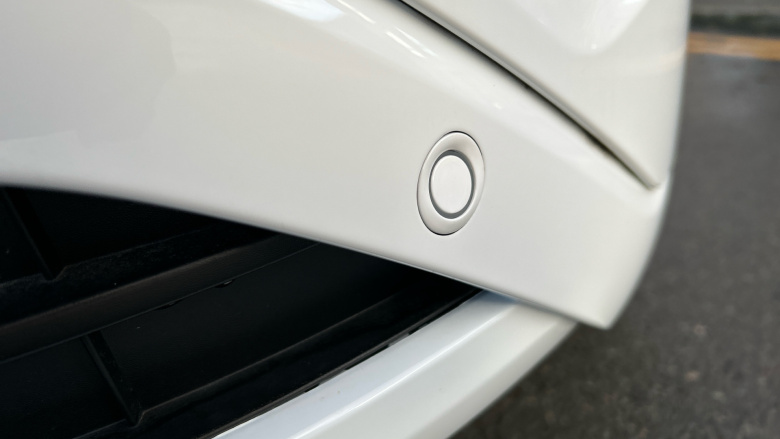 Ford Tourneo Custom 320 L1 Diesel Fwd 2.0 EcoBlue 136ps H1 Titanium 8 seater Auto